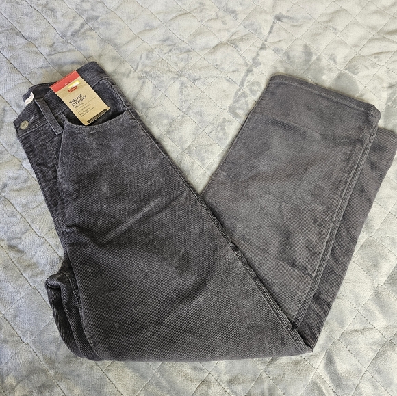 (186)Levi's Women's Hi Rise Ribcage Corduroy Straight Ankle Jeans - Picture 8 of 13